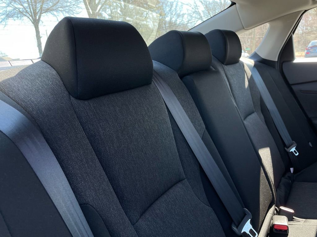 Certified 2025 Honda Accord SE image 36