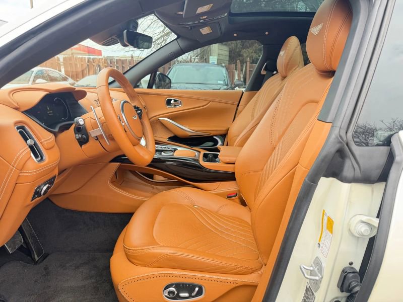 Used 2021 Aston Martin DBX image 10