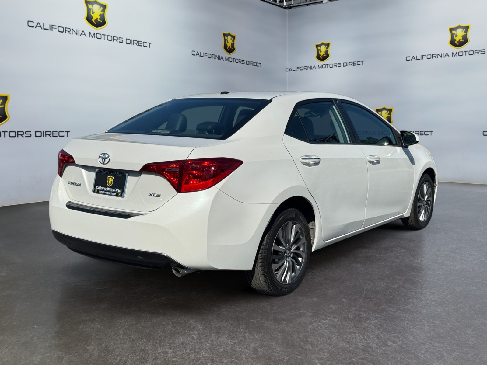 Used 2019 Toyota Corolla XLE w/ Carpet Mat Package (TMS) FWD image 5