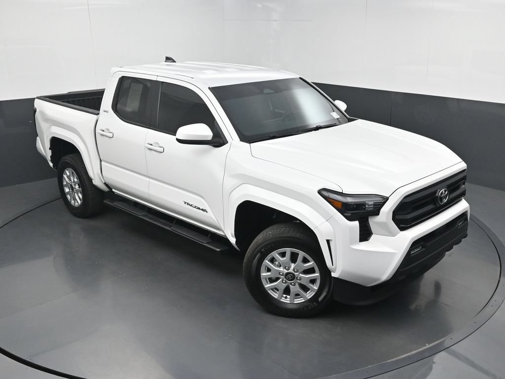 Used 2024 Toyota Tacoma SR5 AWD/4WD image 30