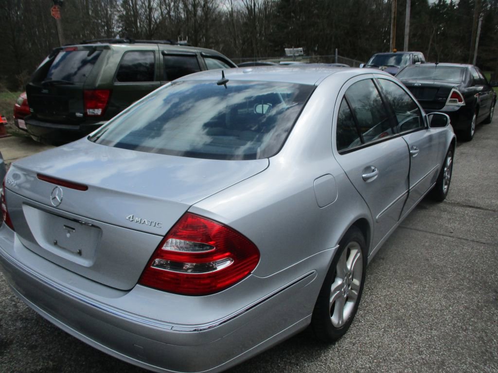 Used 2006 Mercedes-Benz E 350 4MATIC Sedan image 7