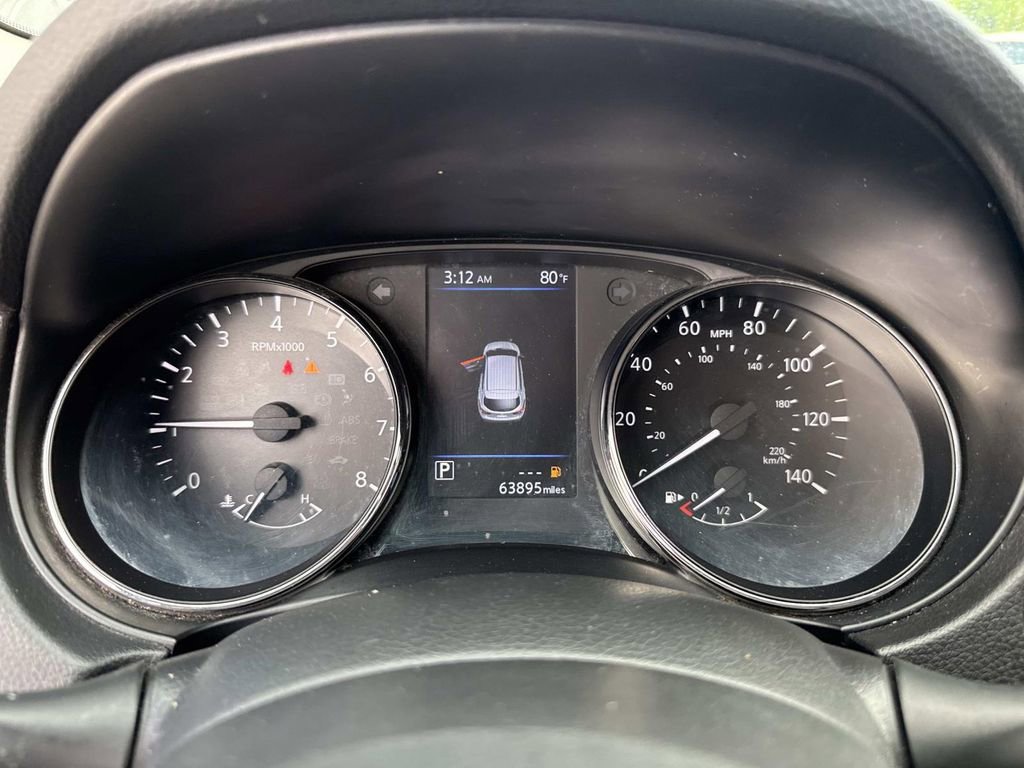 Certified 2022 Nissan Rogue Sport SV image 29