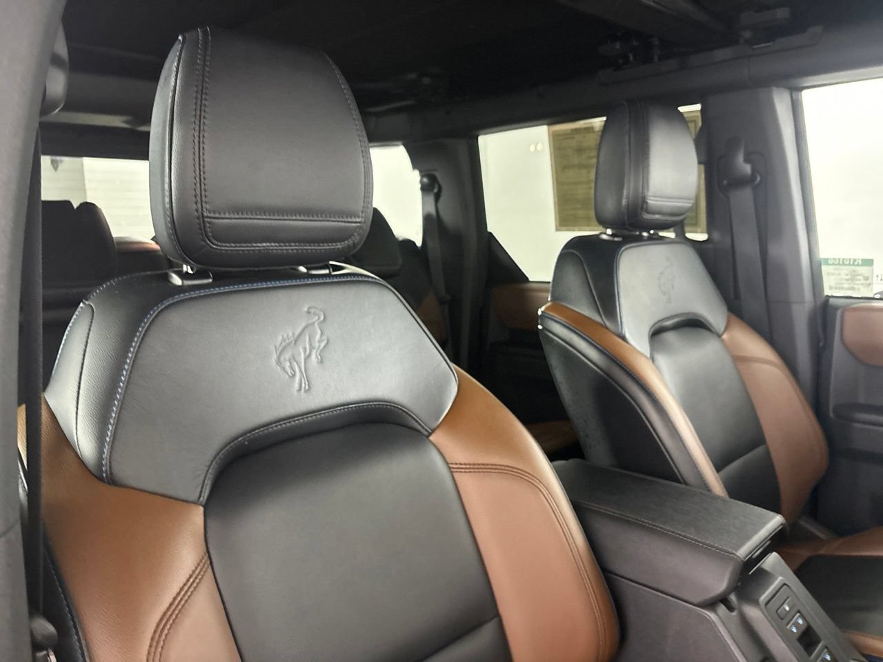 Used 2024 Ford Bronco Outer Banks AWD/4WD image 26