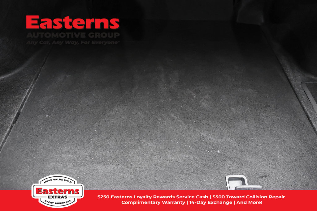 Used 2025 Toyota Camry SE FWD image 10