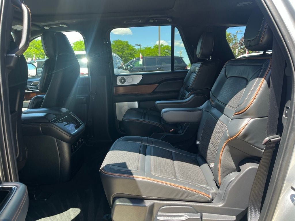 Certified 2023 Lincoln Navigator L Black Label AWD/4WD image 13