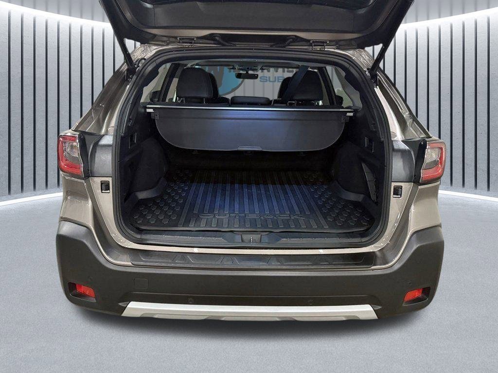 Certified 2023 Subaru Outback Limited XT image 9