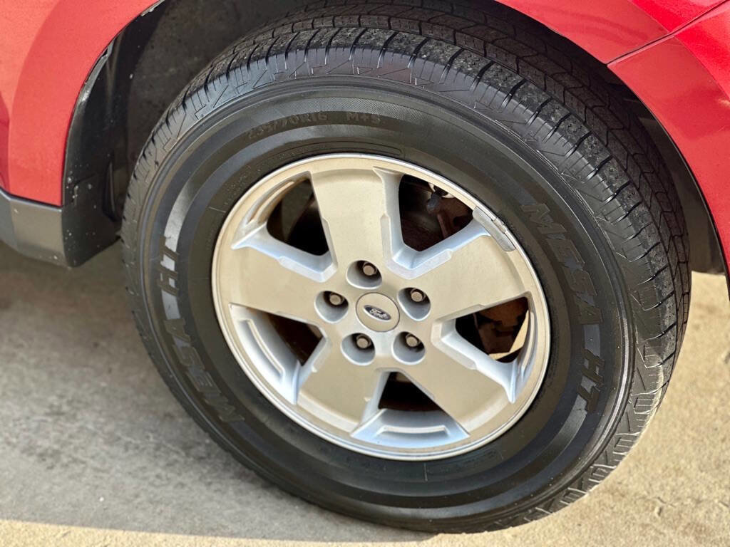 Used 2012 Ford Escape XLT AWD/4WD image 5