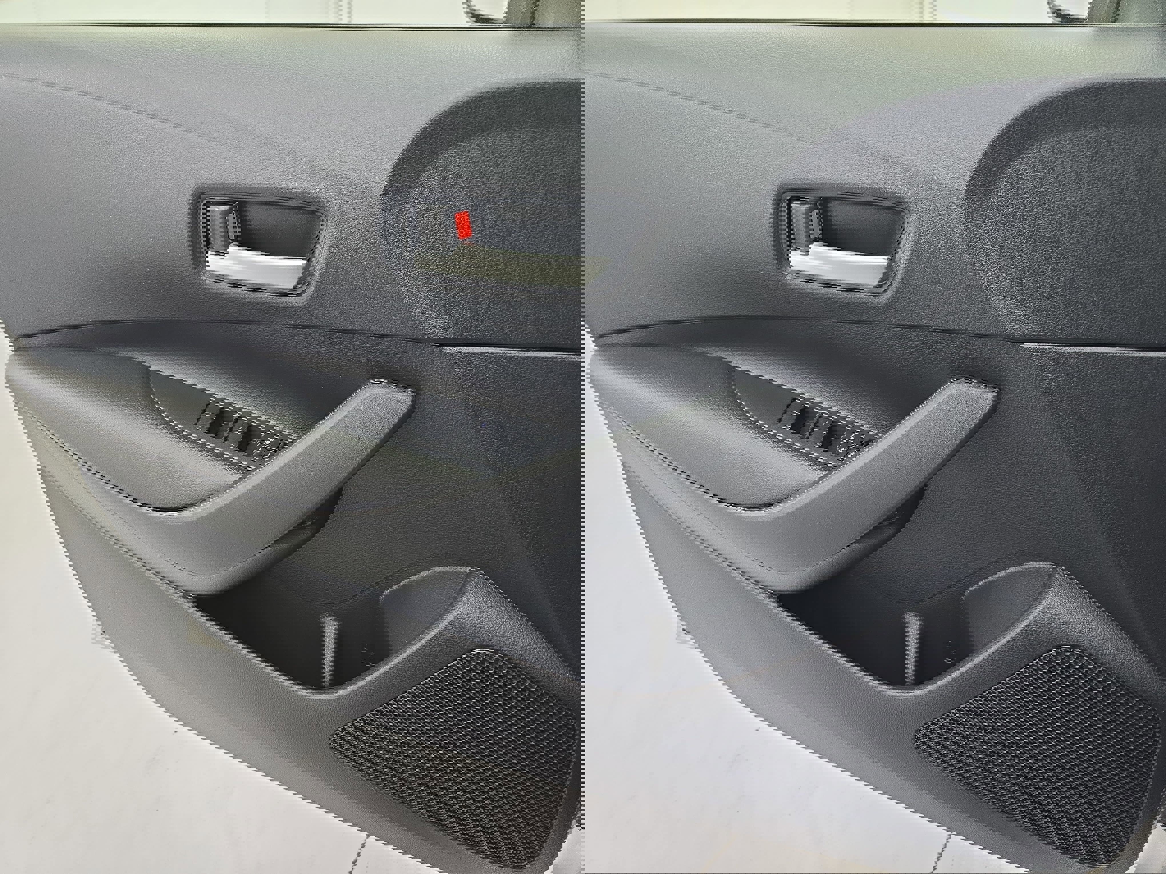 Used 2020 Toyota Corolla LE image 25