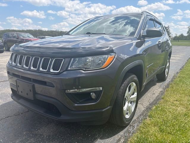 Used 2018 Jeep Compass Latitude w/ Cold Weather Group AWD/4WD image 7