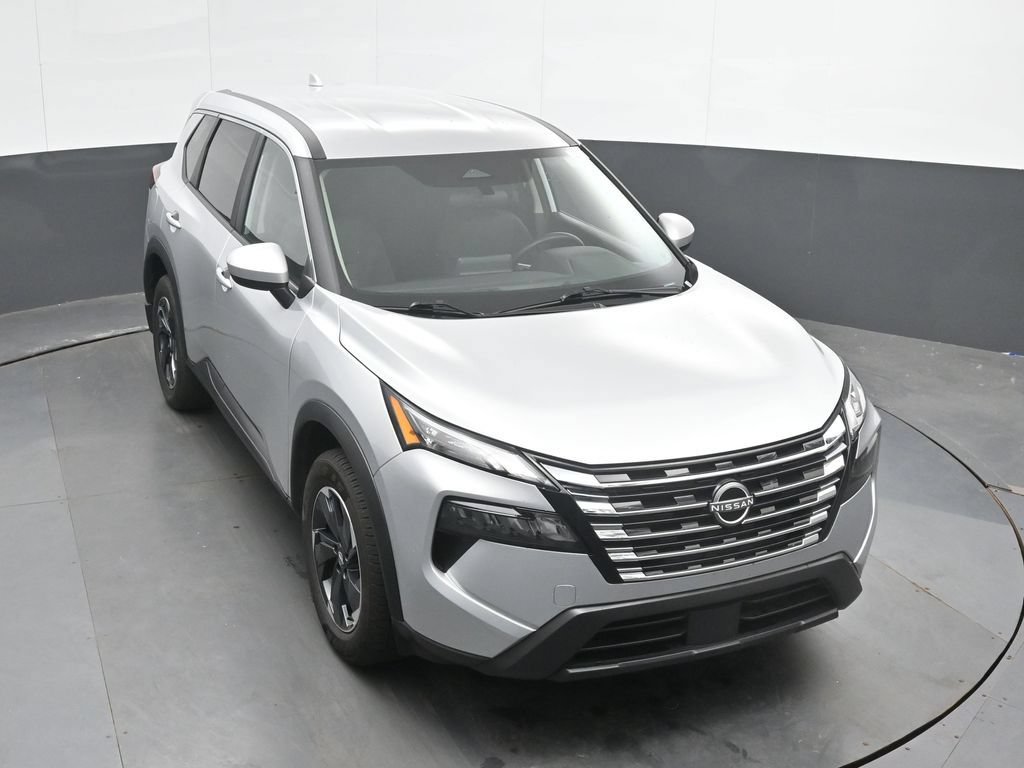 Used 2025 Nissan Rogue SV AWD/4WD image 31