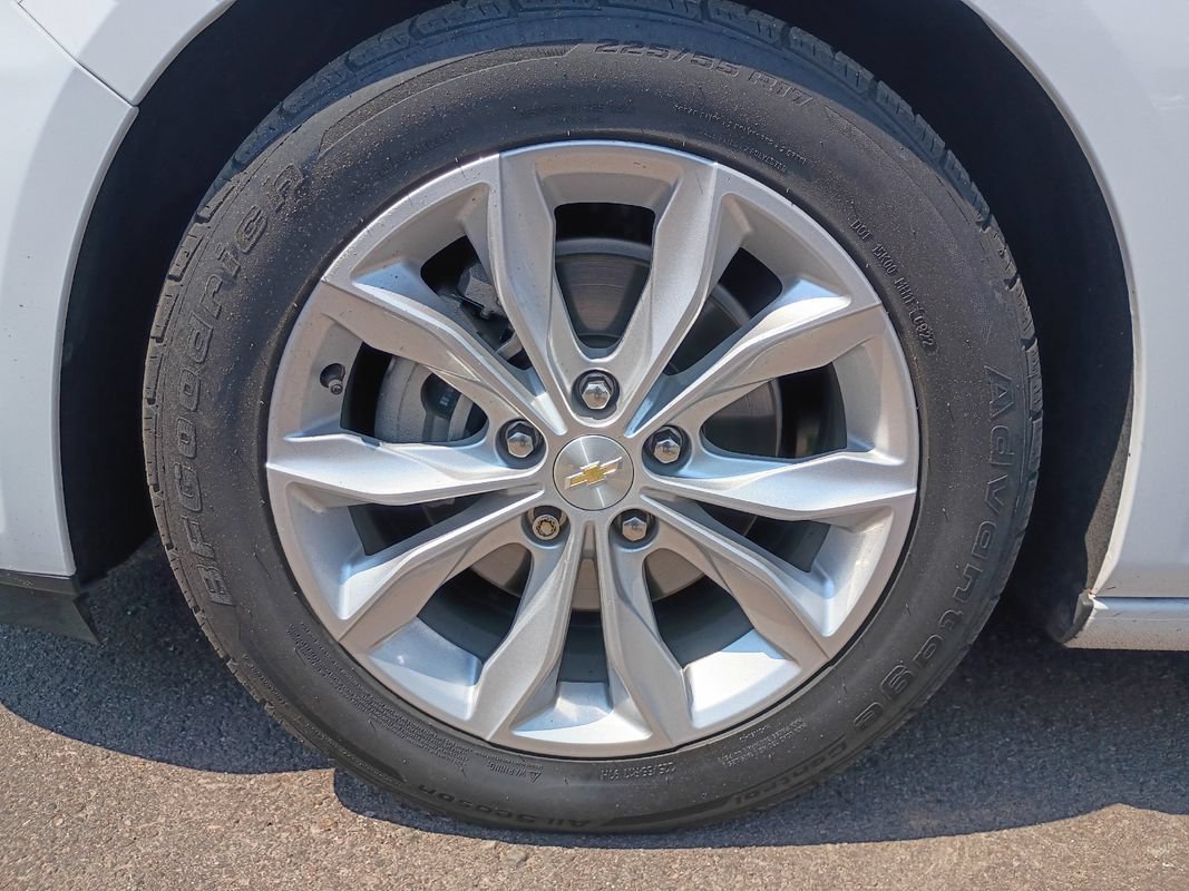 Used 2021 Chevrolet Malibu LT FWD image 25