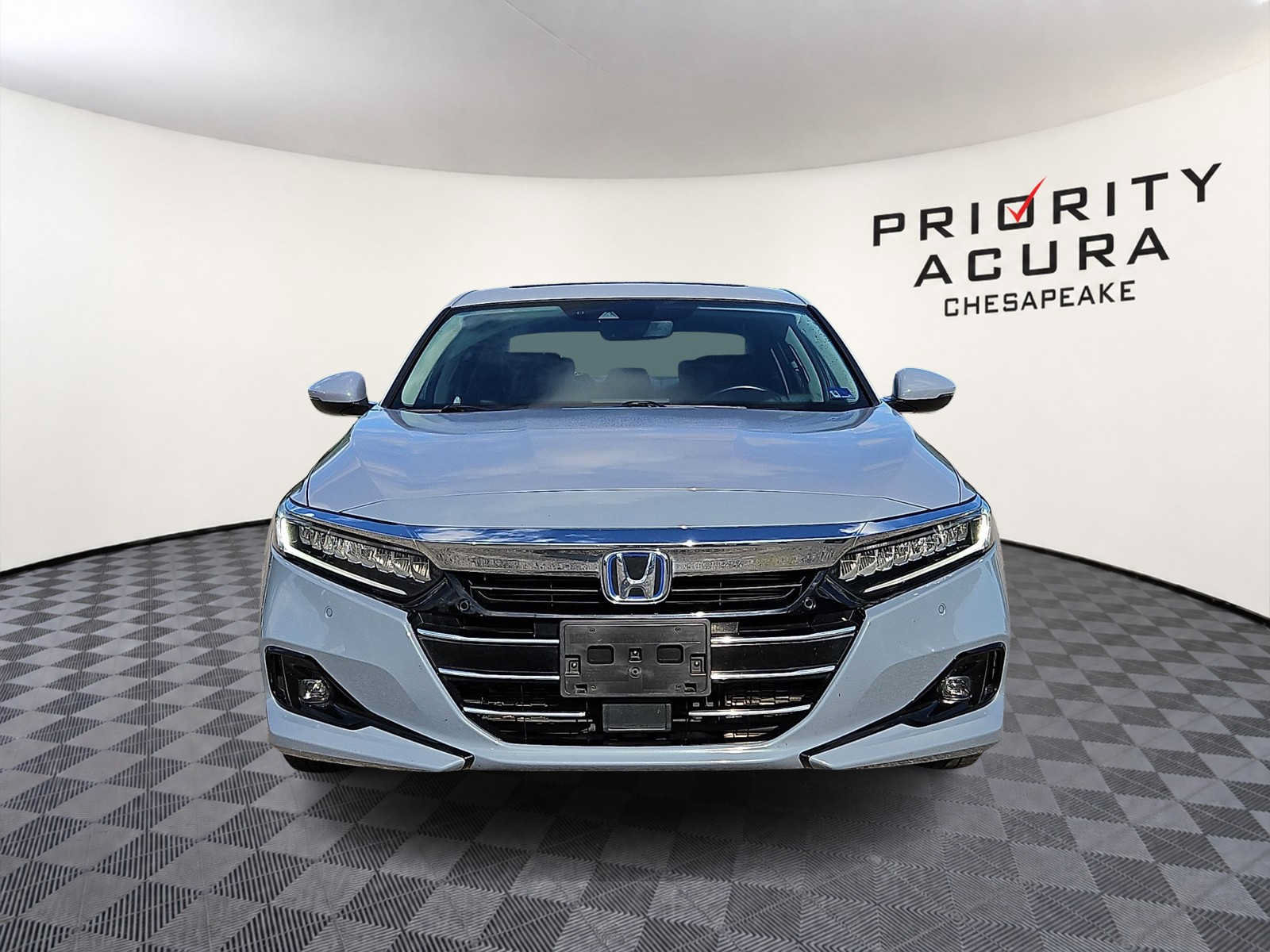 Used 2021 Honda Accord Touring image 2