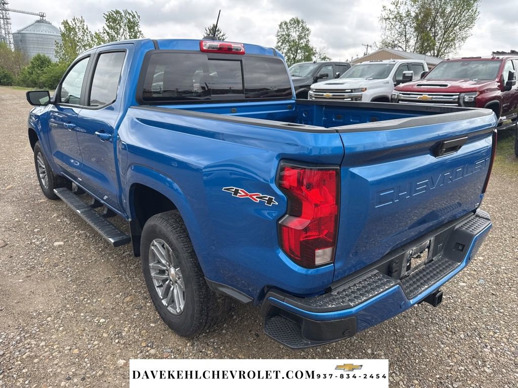 Used 2024 Chevrolet Colorado LT w/ LT Convenience Package II AWD/4WD image 3