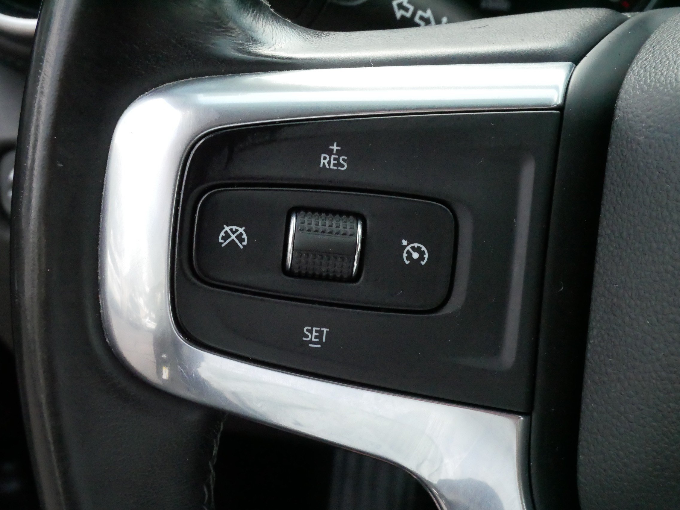 Used 2019 Chevrolet Blazer LT AWD/4WD image 27