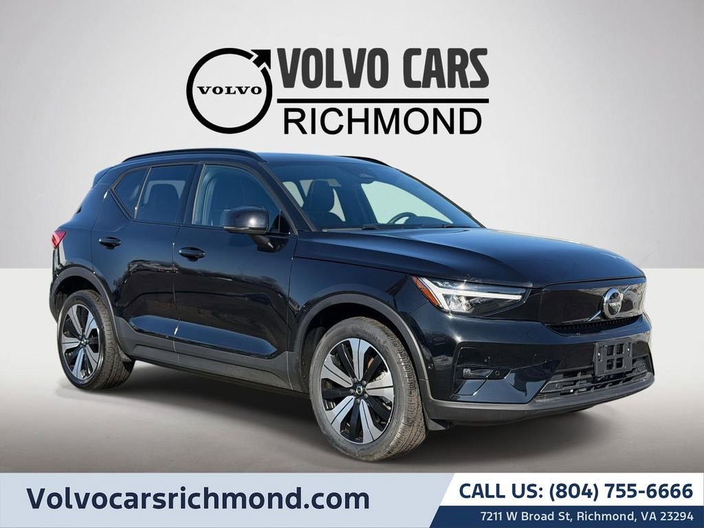 Used 2023 Volvo XC40 Recharge Plus image 1