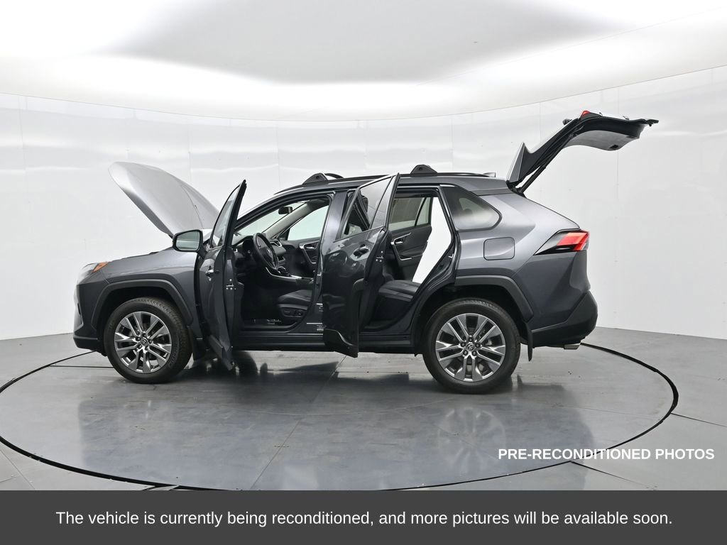 Used 2023 Toyota RAV4 XLE Premium image 32