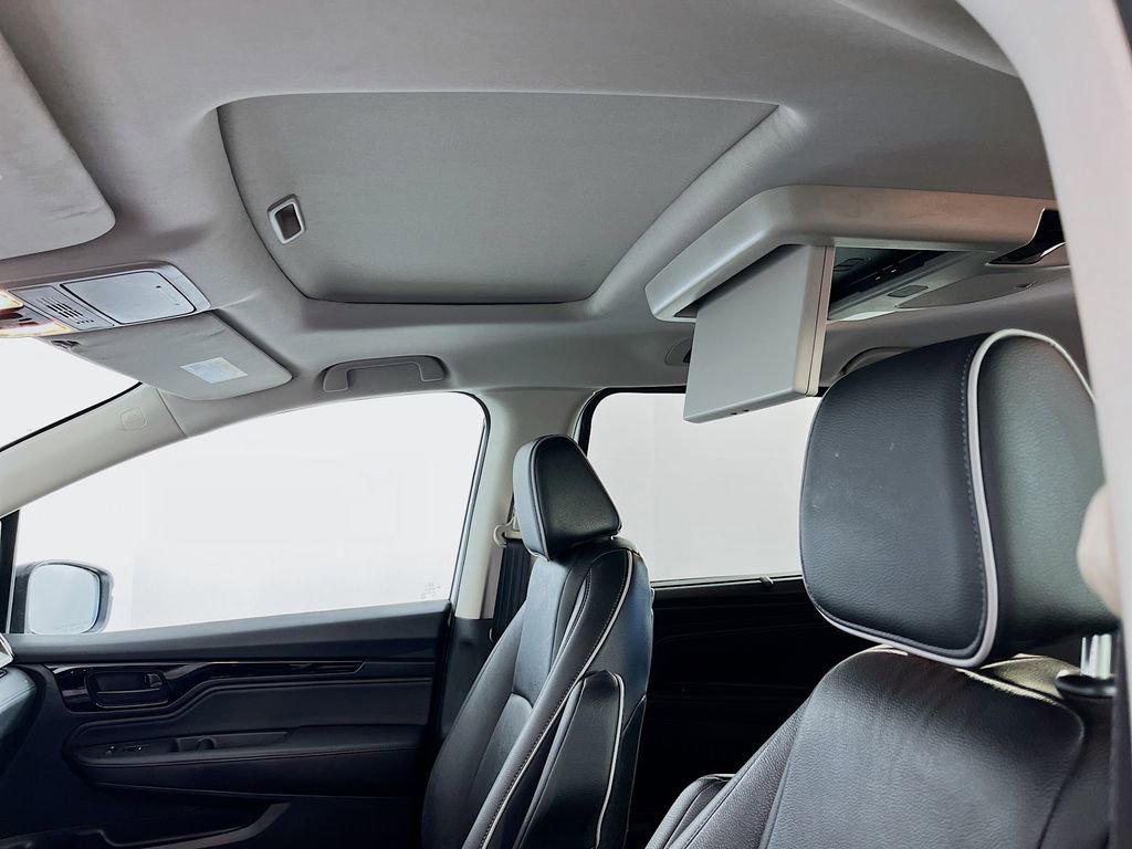 Used 2025 Honda Odyssey Touring image 25