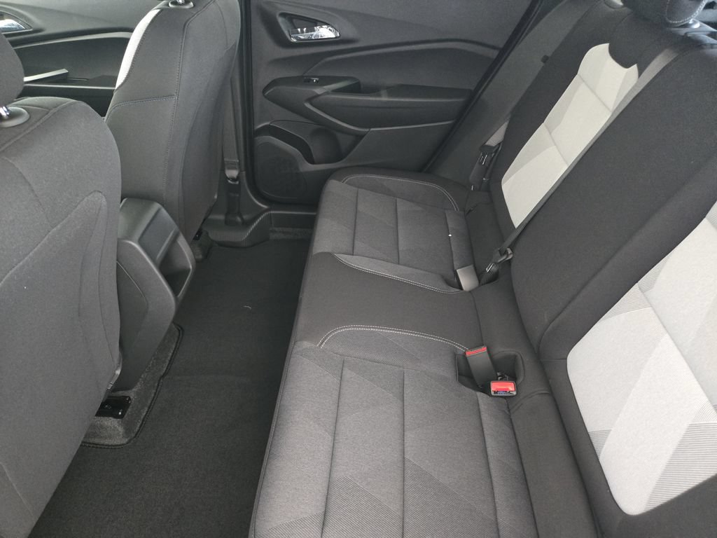 New 2026 Chevrolet Trax LS w/ LS Convenience Package FWD image 33