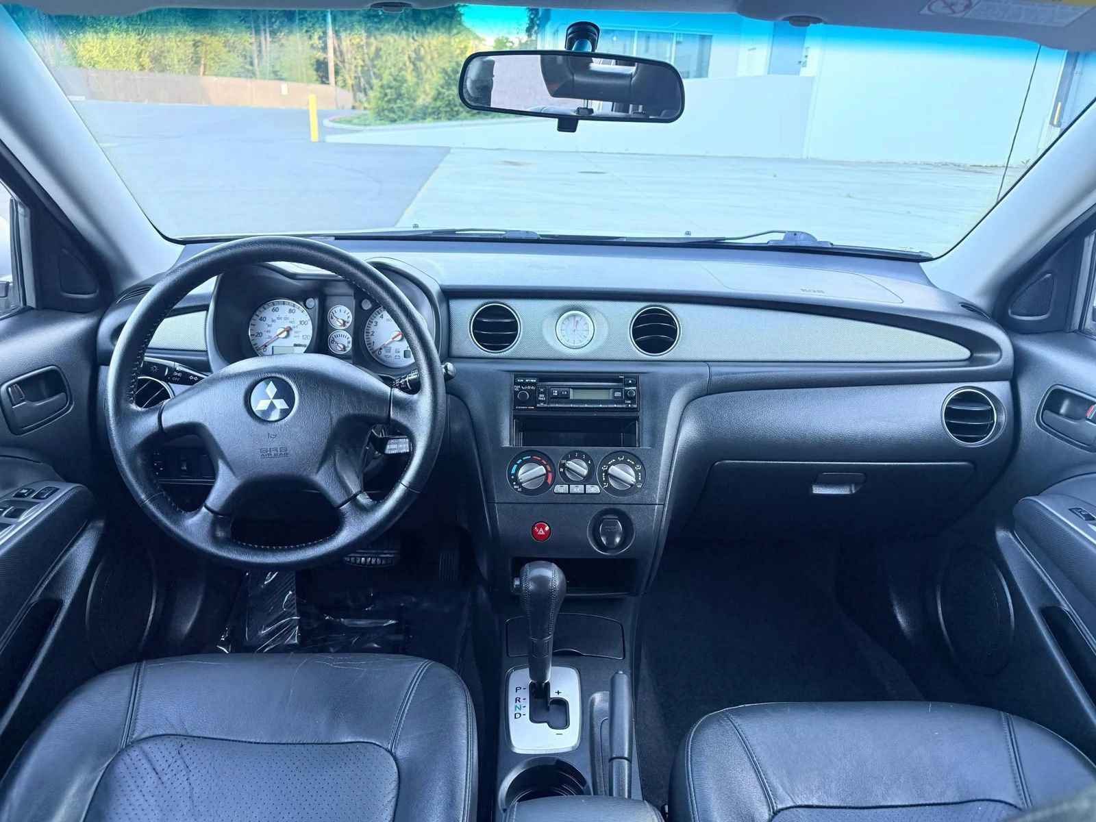 Used 2003 Mitsubishi Outlander XLS AWD/4WD image 13