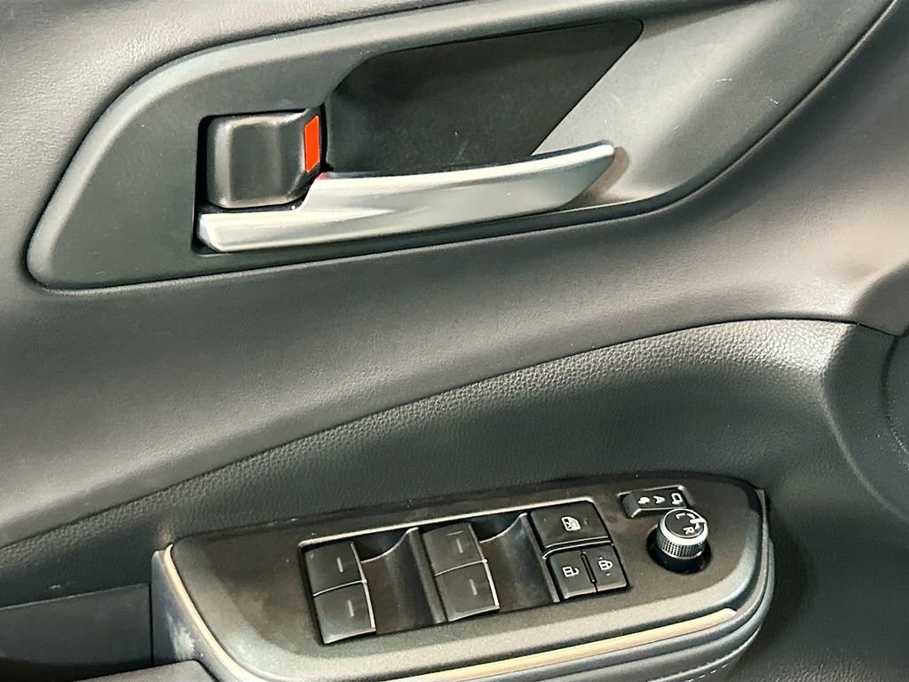 Used 2023 Toyota Crown XLE image 15