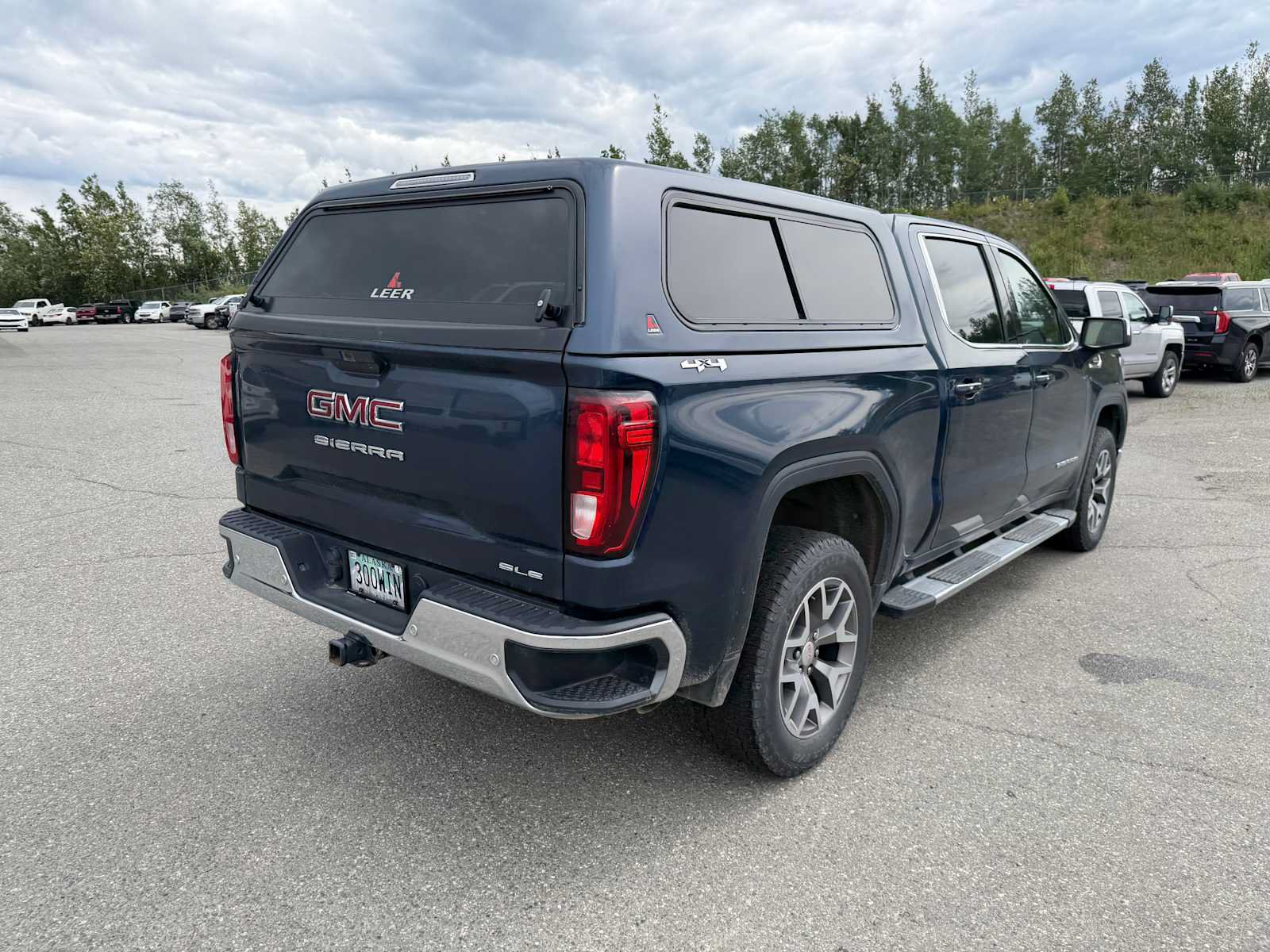 Used 2020 GMC Sierra 1500 SLE w/ Driver Alert Package I AWD/4WD image 5