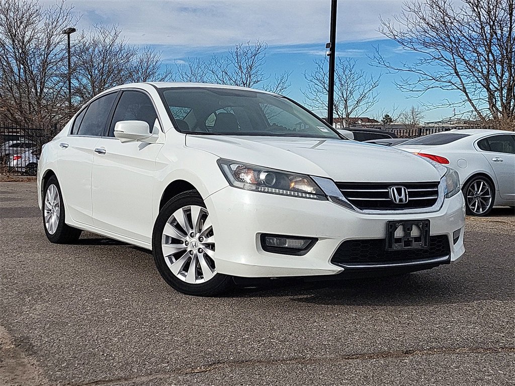Used 2015 Honda Accord EX image 2