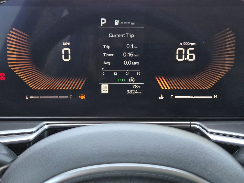 Certified 2025 Kia Sorento S image 6