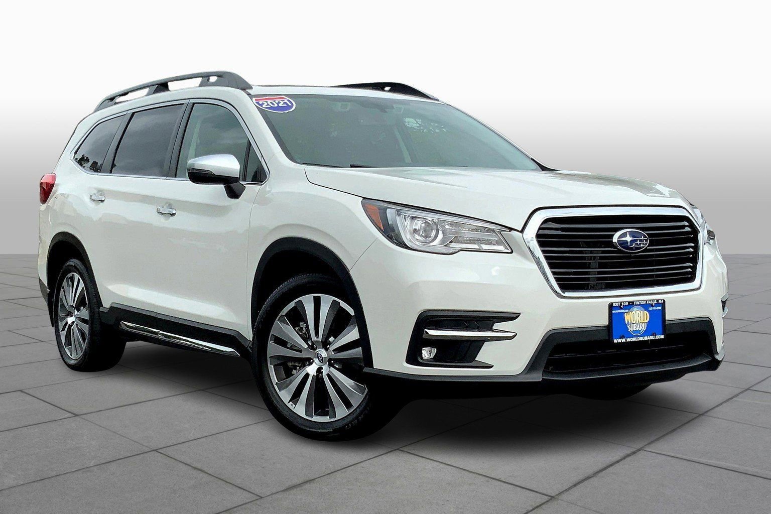 Used 2020 Subaru Ascent Touring w/ Popular Package #2A image 2