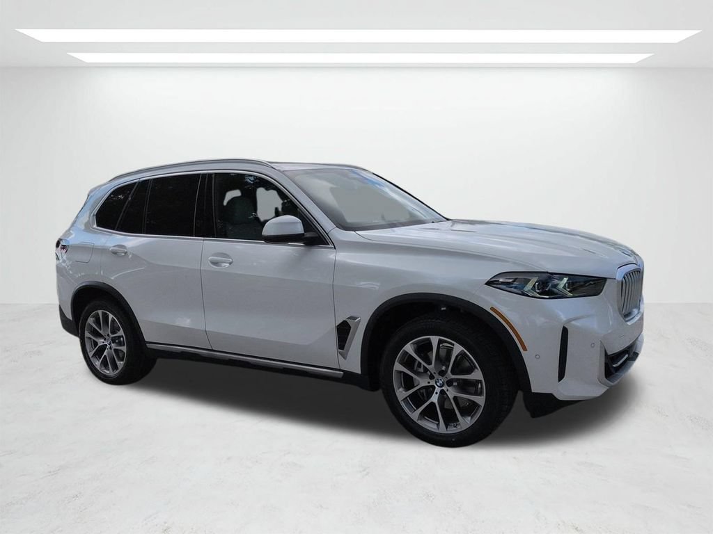 New 2026 BMW X5 xDrive40i w/ Parking Assistance Package AWD/4WD image 2