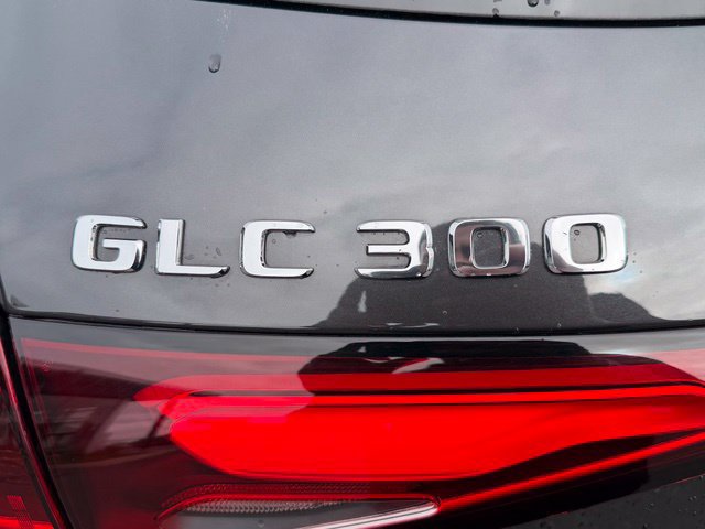 Used 2023 Mercedes-Benz GLC 300 4MATIC image 9