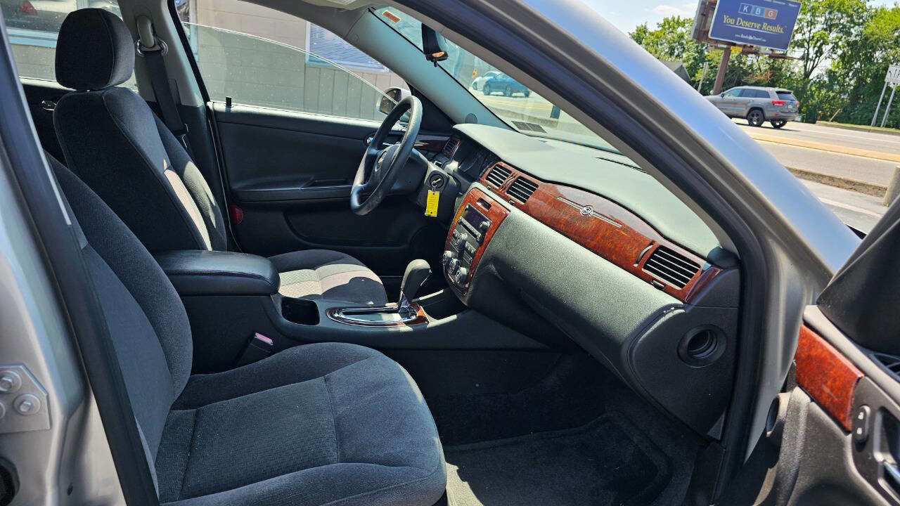 Used 2007 Chevrolet Impala LS image 23