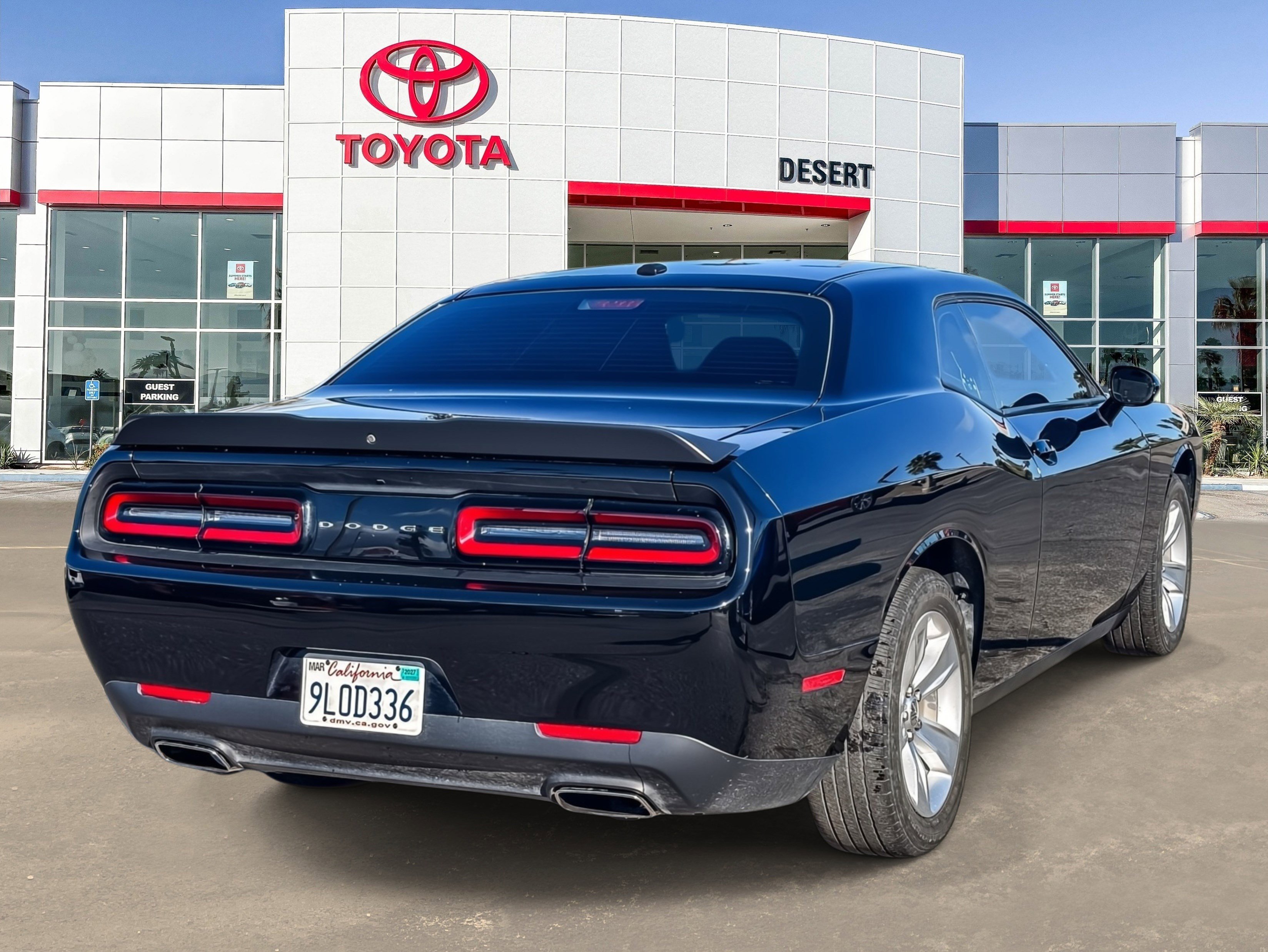 Used 2023 Dodge Challenger SXT image 7