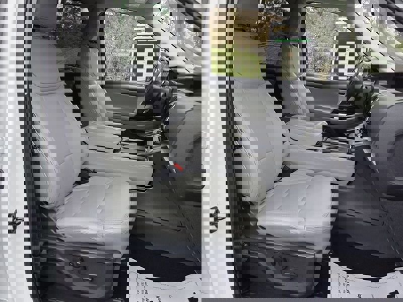 Used 2025 Ford Expedition Active image 19