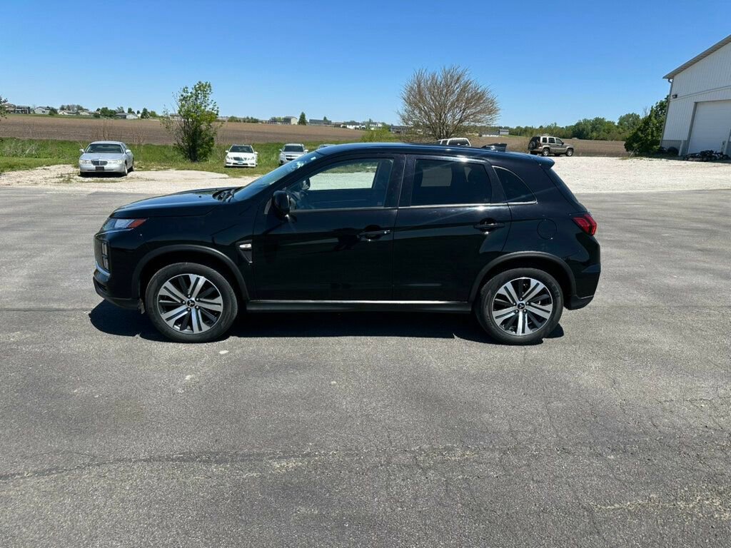 Used 2022 Mitsubishi Outlander Sport ES AWD/4WD image 2