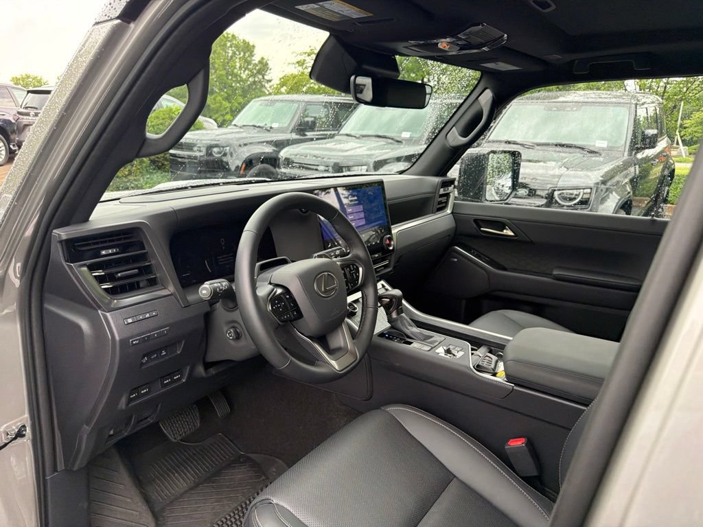 Used 2026 Lexus GX 550 AWD/4WD image 13