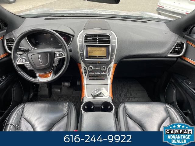 Used 2019 Lincoln Nautilus Select AWD/4WD image 5