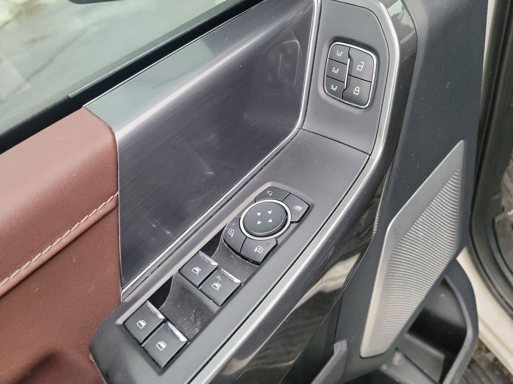 Used 2023 Ford F150 Lariat w/ Equipment Group 502A High image 11