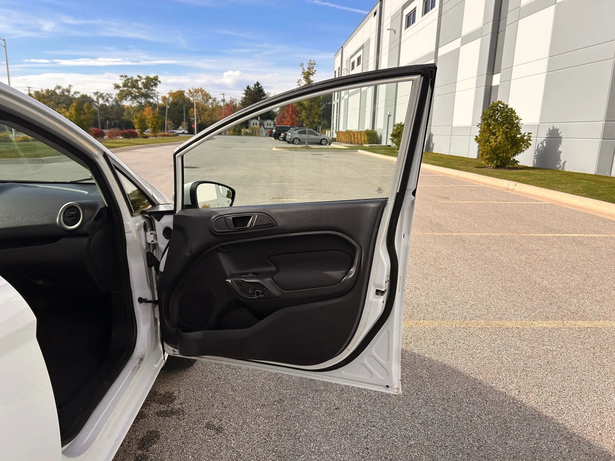 Used 2012 Ford Fiesta SE image 19