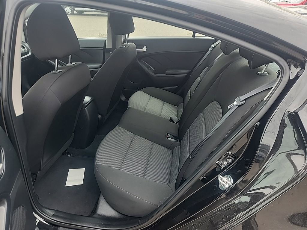 Used 2017 Kia Forte LX FWD image 25