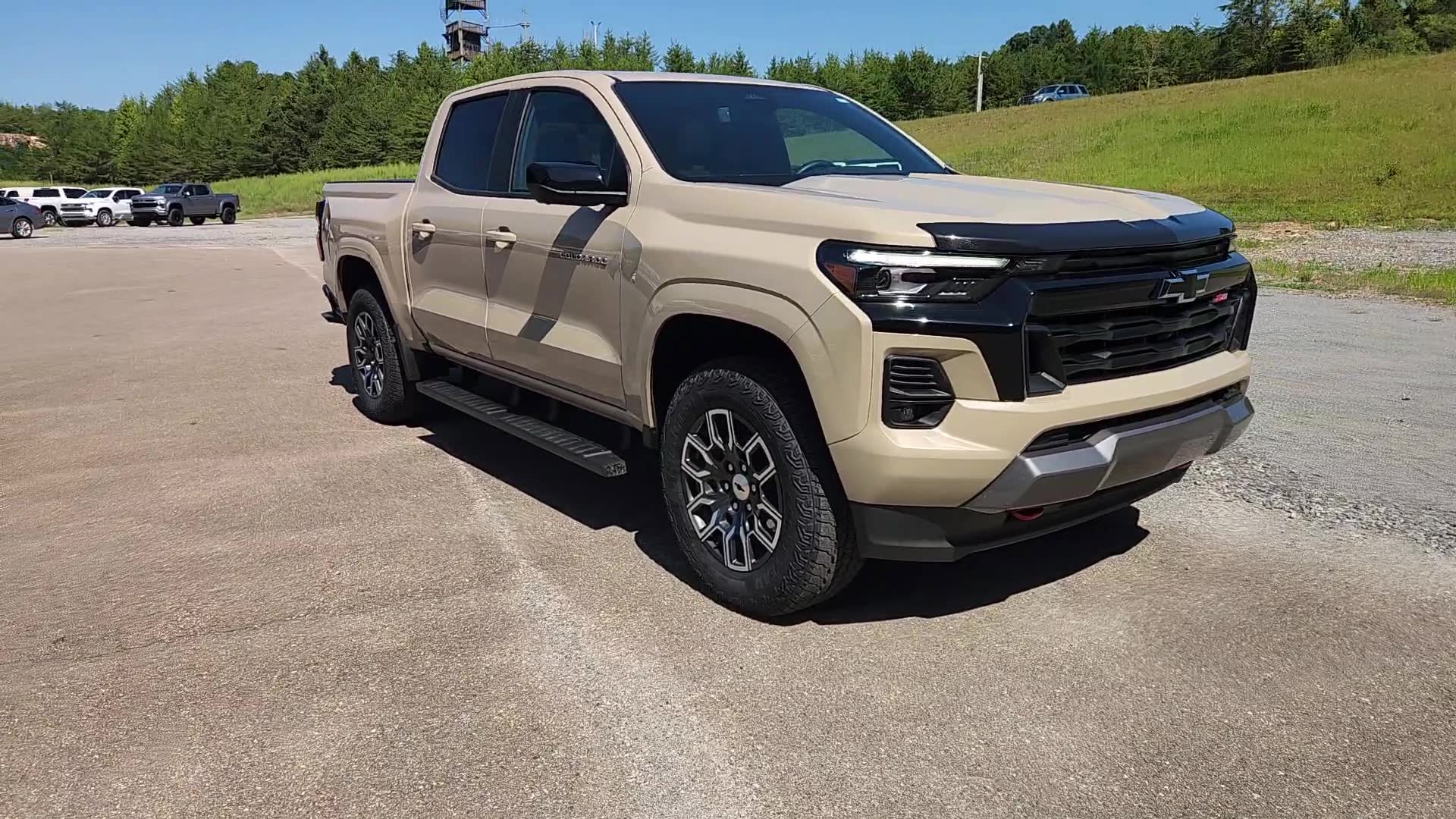 Used 2024 Chevrolet Colorado Z71 w/ Z71 Convenience Package 2 AWD/4WD image 13