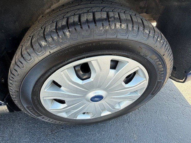 Used 2020 Ford Transit Connect XLT image 10