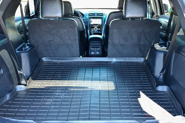 Used 2016 Ford Explorer Limited w/ Equipment Group 301A AWD/4WD image 23