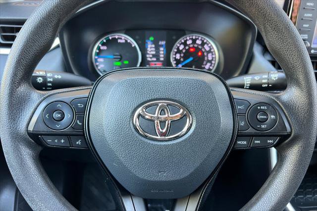 Certified 2021 Toyota RAV4 LE AWD/4WD image 24
