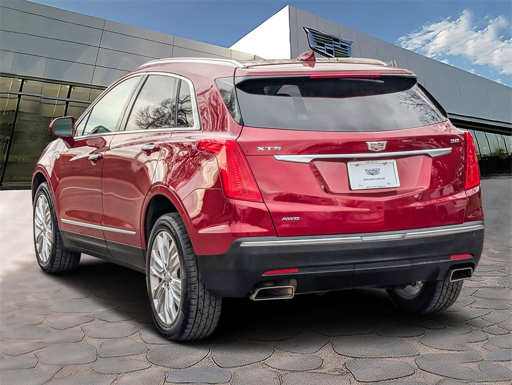 Used 2019 Cadillac XT5 Premium Luxury image 2