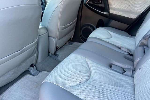 Used 2014 Toyota RAV4 EV image 13