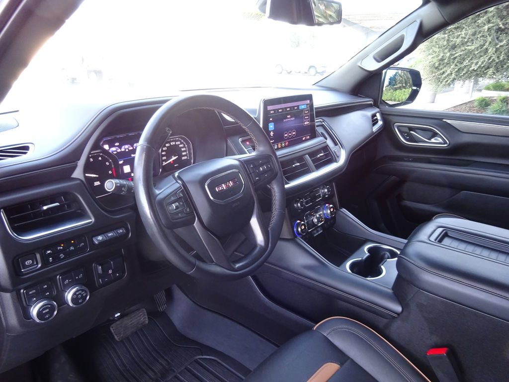 Used 2021 GMC Yukon AT4 w/ AT4 Premium Plus Package AWD/4WD image 12