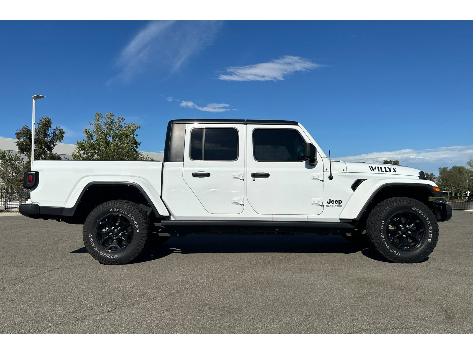 Used 2022 Jeep Gladiator Sport AWD/4WD image 7