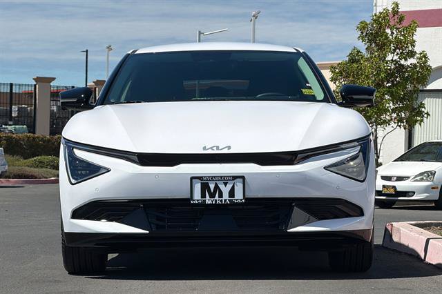 New 2026 Kia EV6 Wind RWD image 9