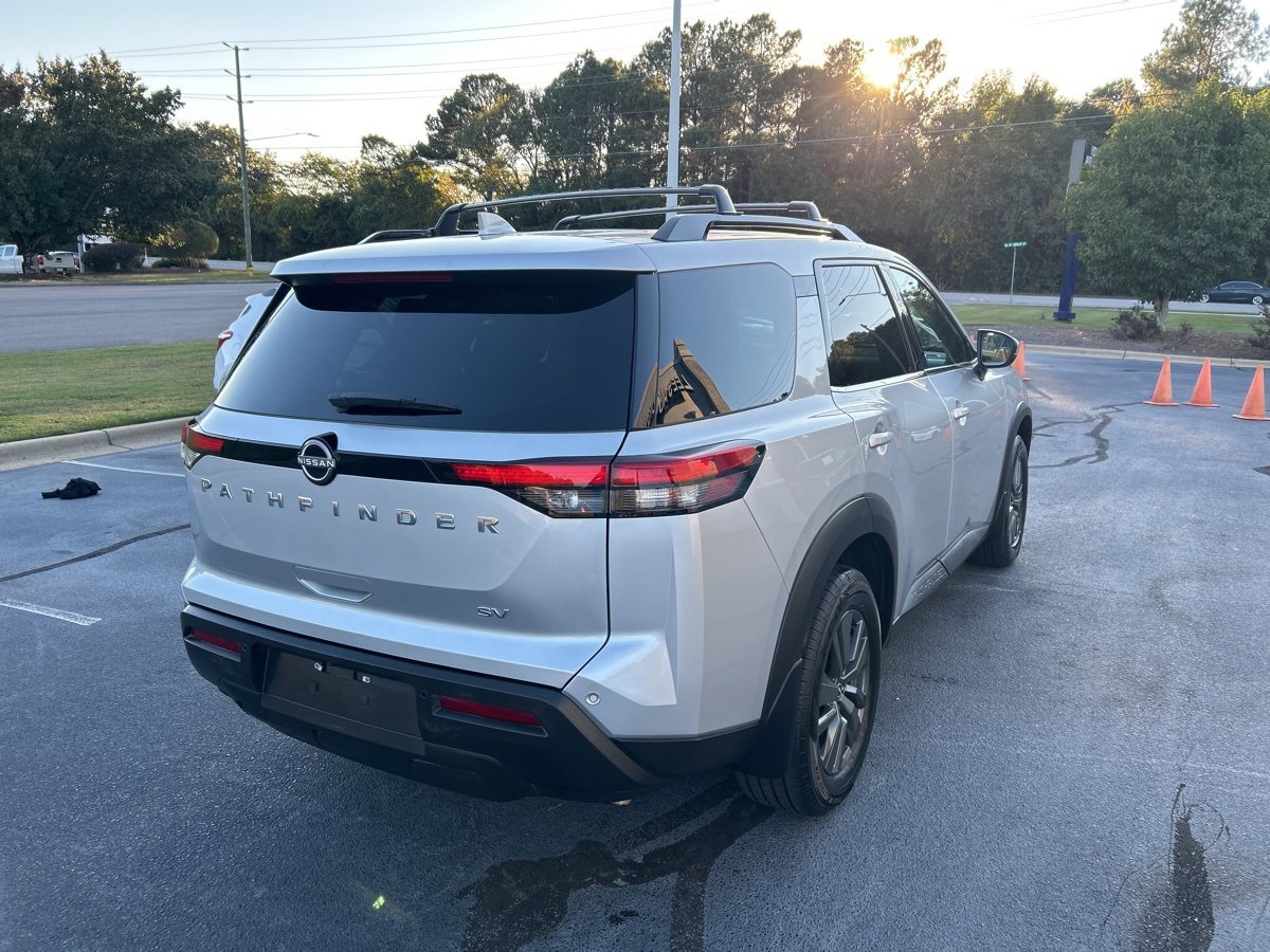 Used 2022 Nissan Pathfinder SV w/ Cargo Package image 7