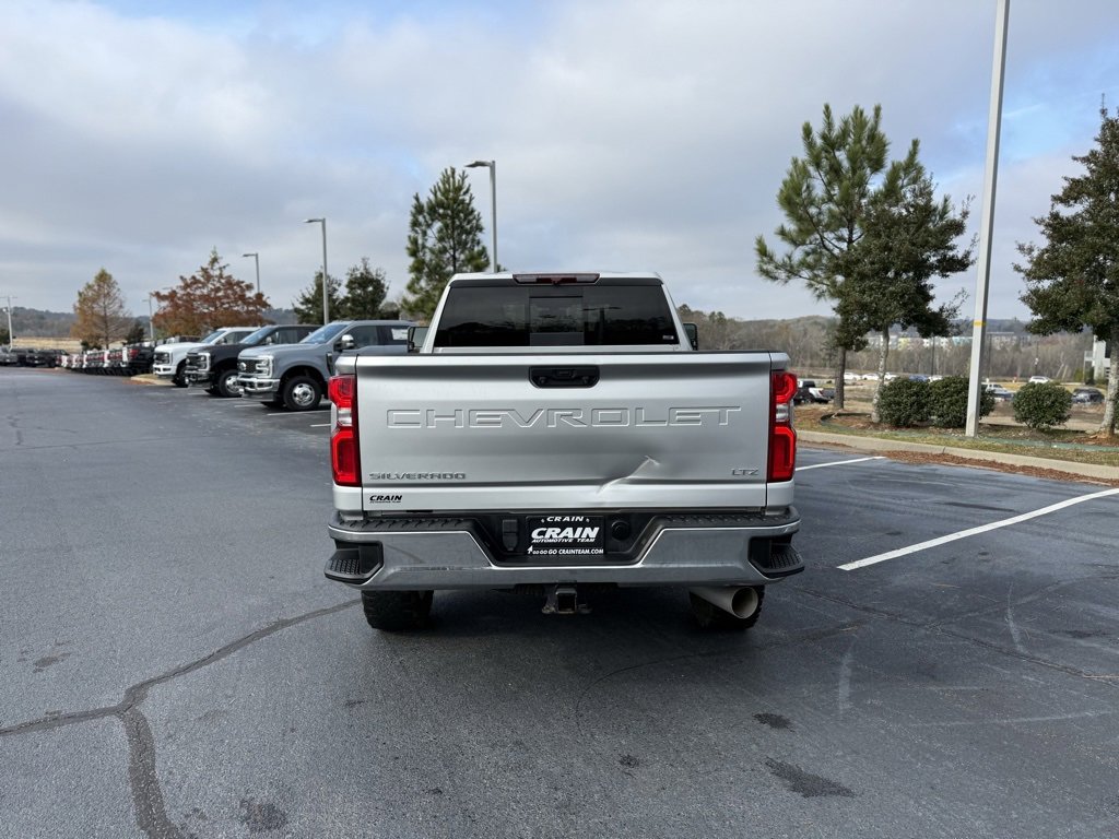 Used 2023 Chevrolet Silverado 2500 LTZ w/ LTZ Convenience Package image 6